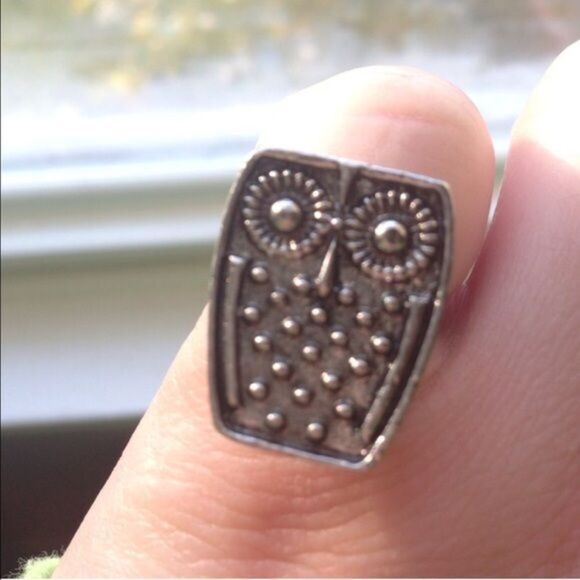 (C2) Owl Ring - Picture 2 of 4
